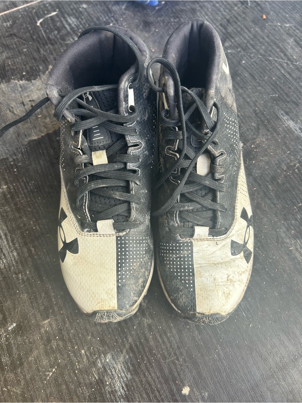 Under Armour Black and White Youth Athletic Cleats